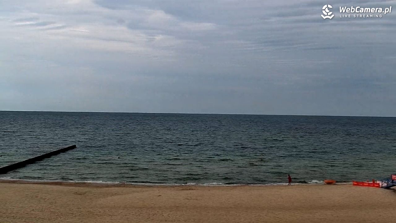 NIECHORZE - widok na plażę i morze - 01 lipiec 2026, 15:25