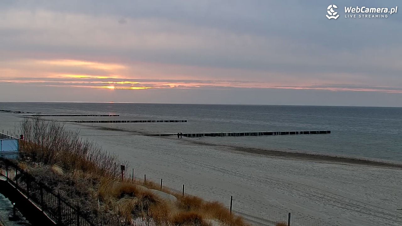 NIECHORZE - widok na plażę i morze - 02 kwiecień 2026, 19:22