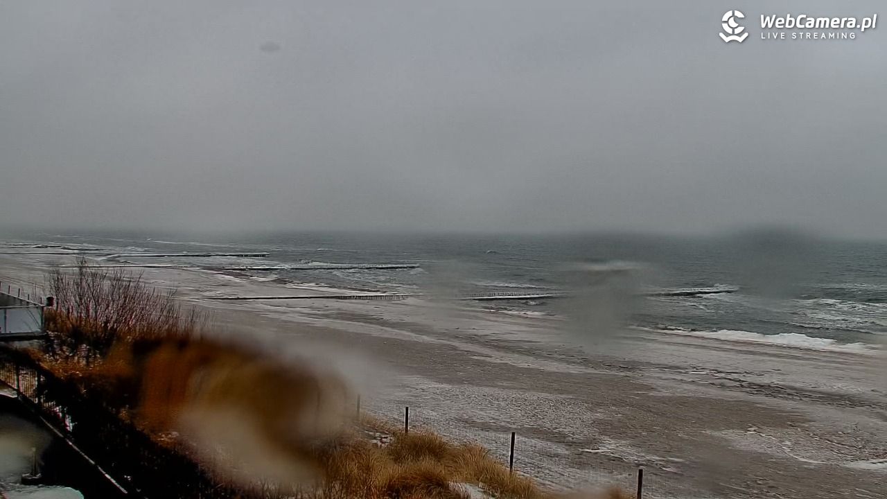 NIECHORZE - widok na plażę i morze - 12 luty 2026, 13:39