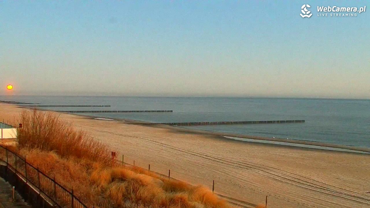 NIECHORZE - widok na plażę i morze - 01 kwiecień 2026, 06:03