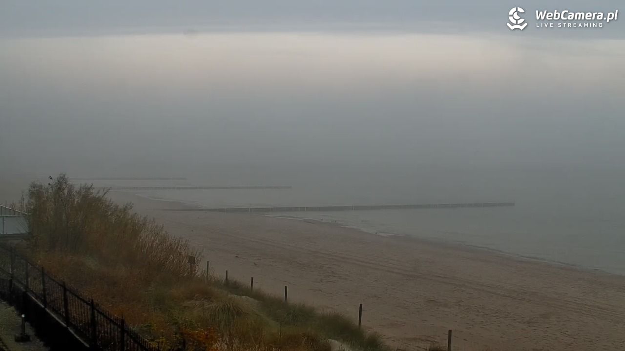 NIECHORZE - widok na plażę i morze - 03 listopad 2025, 07:00