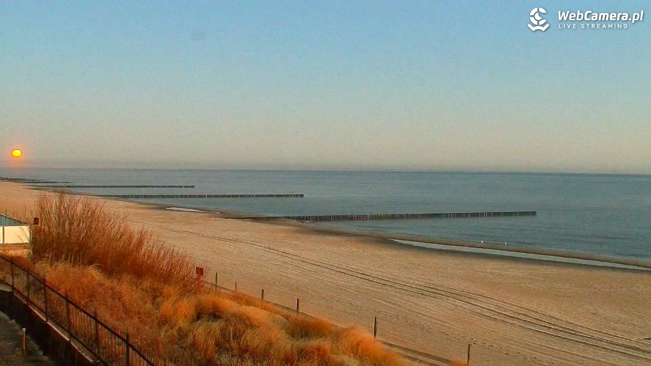 NIECHORZE - widok na plażę i morze - 01 kwiecień 2026, 06:02