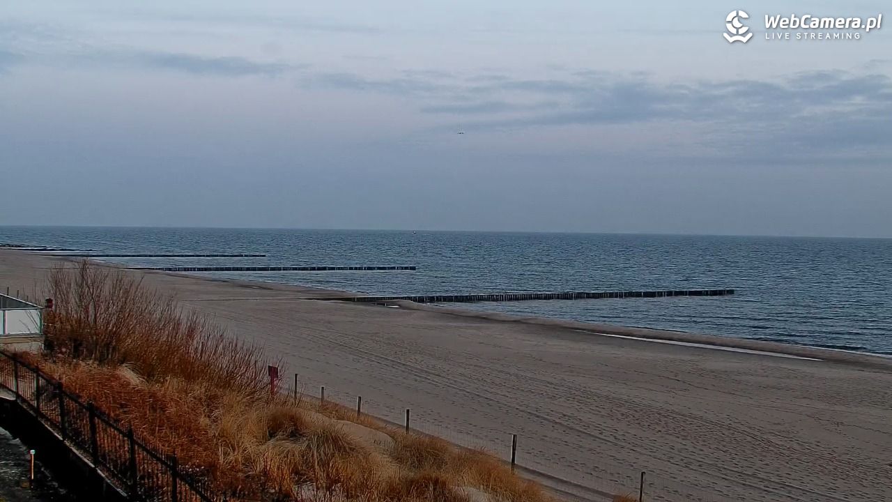 NIECHORZE - widok na plażę i morze - 29 marzec 2026, 06:37