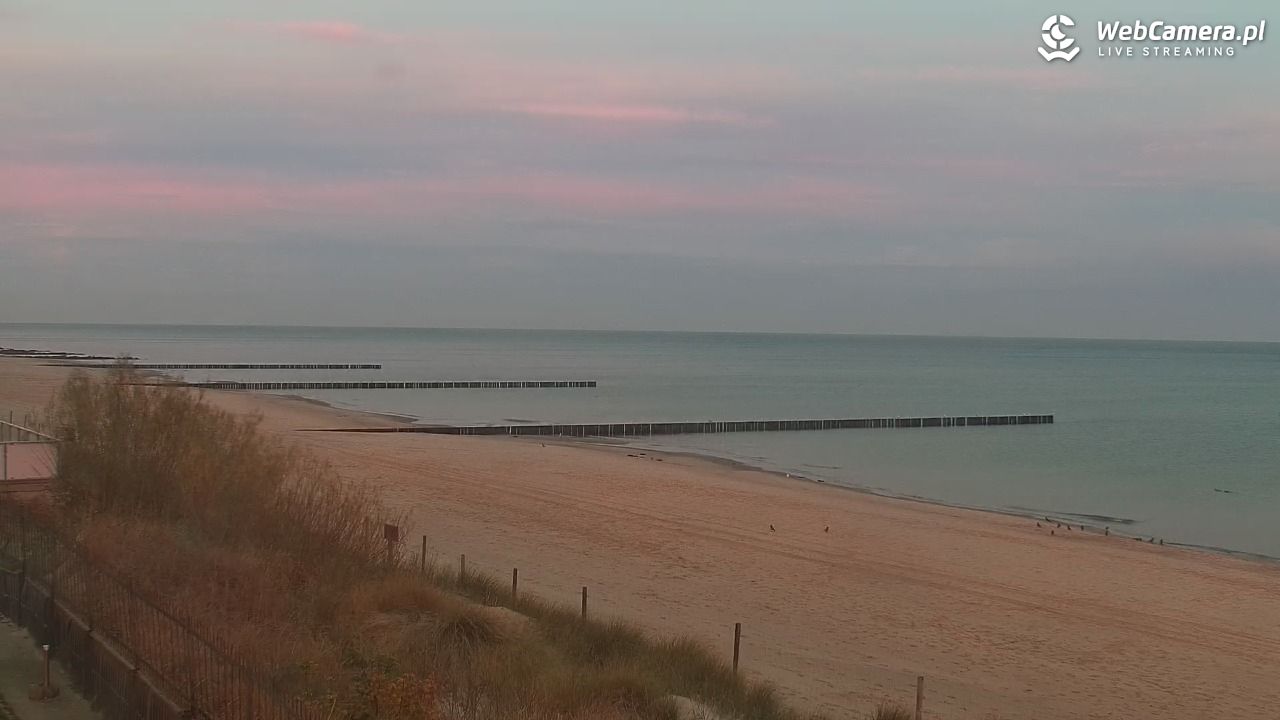 NIECHORZE - widok na plażę i morze - 05 listopad 2025, 06:53