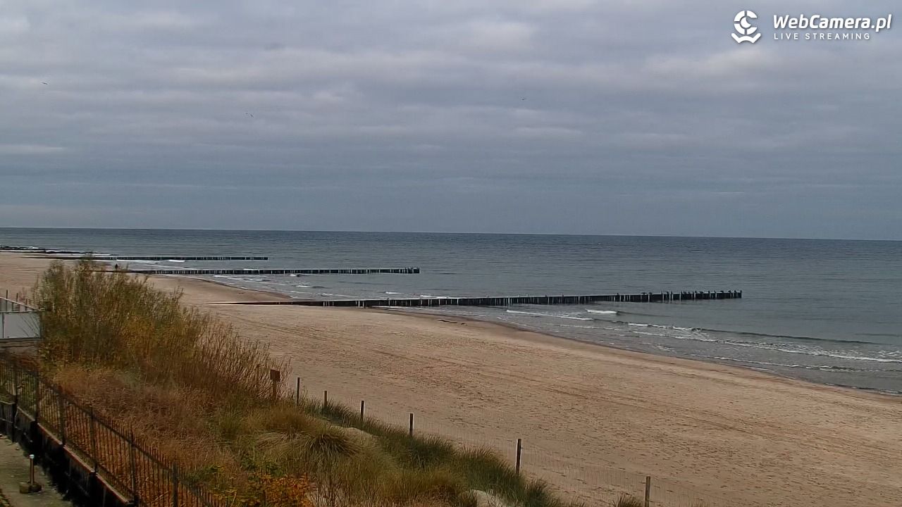 NIECHORZE - widok na plażę i morze - 04 listopad 2025, 08:10