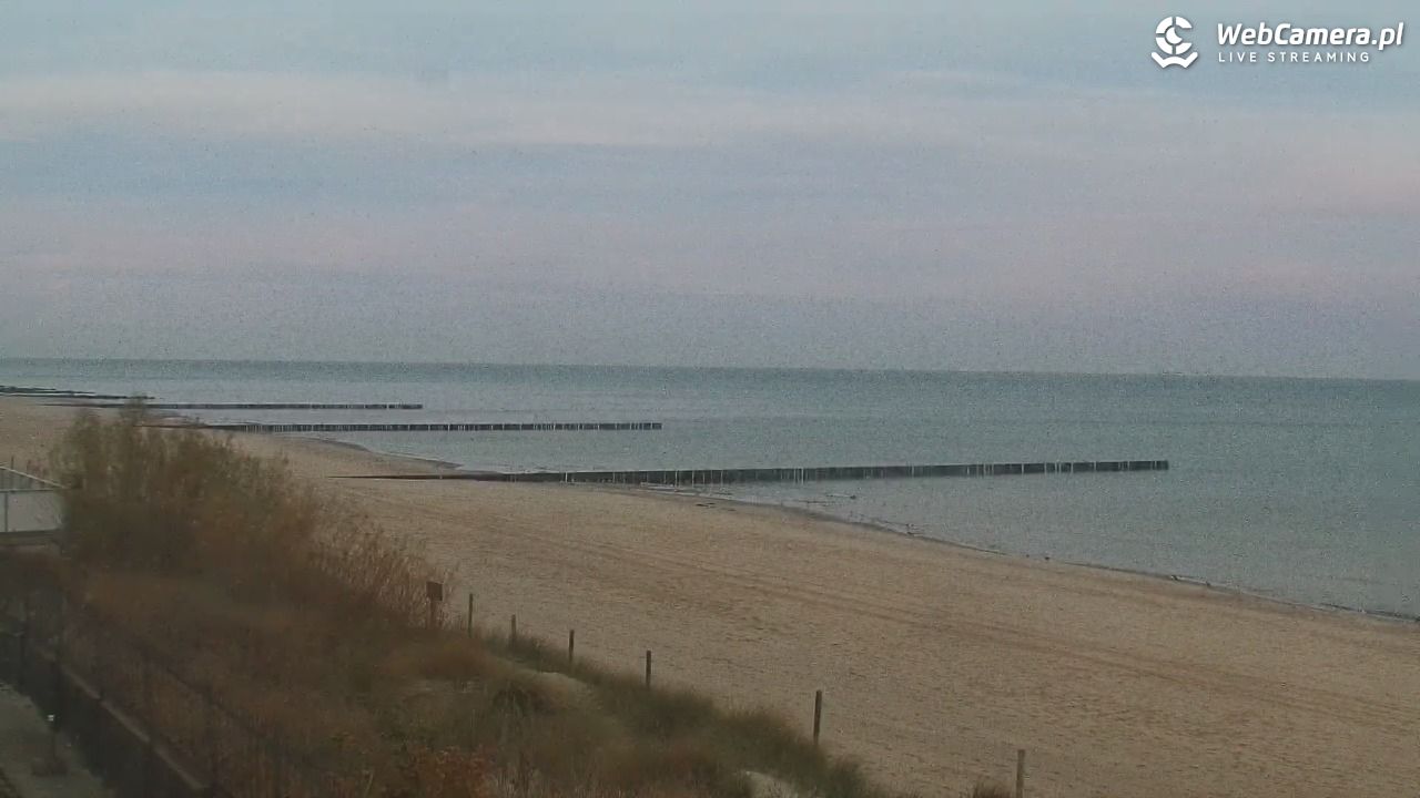 NIECHORZE - widok na plażę i morze - 05 listopad 2025, 06:47
