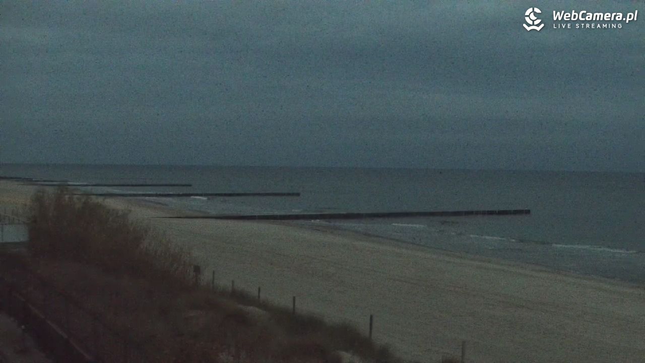 NIECHORZE - widok na plażę i morze - 04 listopad 2025, 06:25