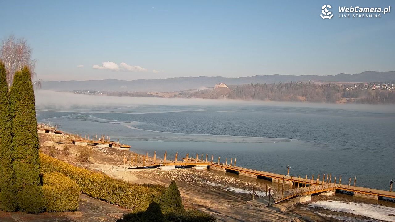 Widok na Jezioro i zamek w Czorsztynie - 13 marzec 2026, 09:35