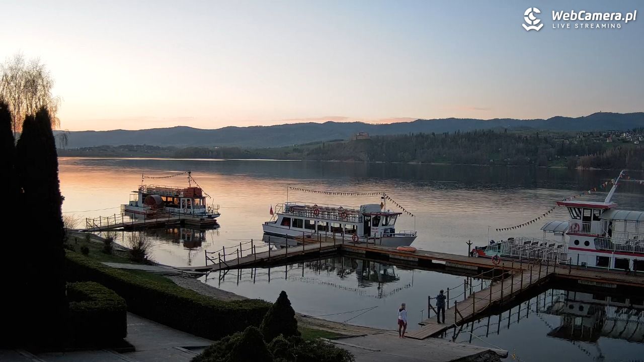 Widok na Jezioro i zamek w Czorsztynie - 25 kwiecień 2026, 19:54