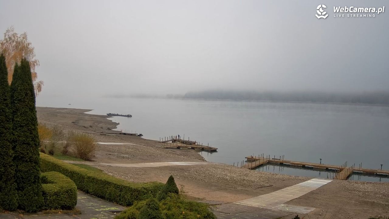 Widok na Jezioro i zamek w Czorsztynie - 27 październik 2026, 07:57