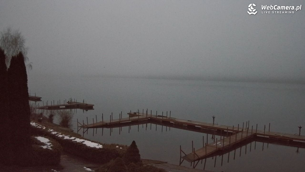 Widok na Jezioro i zamek w Czorsztynie - 08 grudzień 2025, 06:46