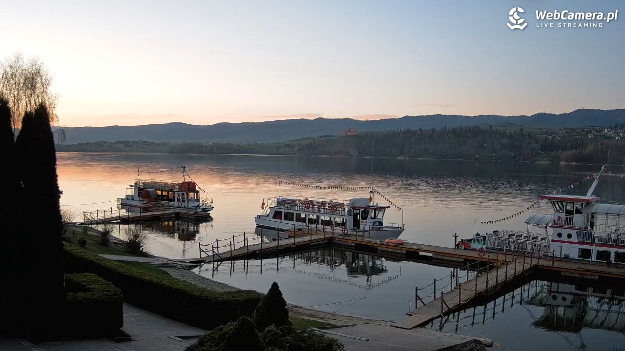 Widok na Jezioro i zamek w Czorsztynie - 25 kwiecień 2026, 19:53