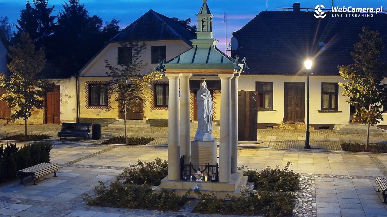 Kapliczka w Nieszawie - NOWOŚĆ - 01 październik 2026, 06:09