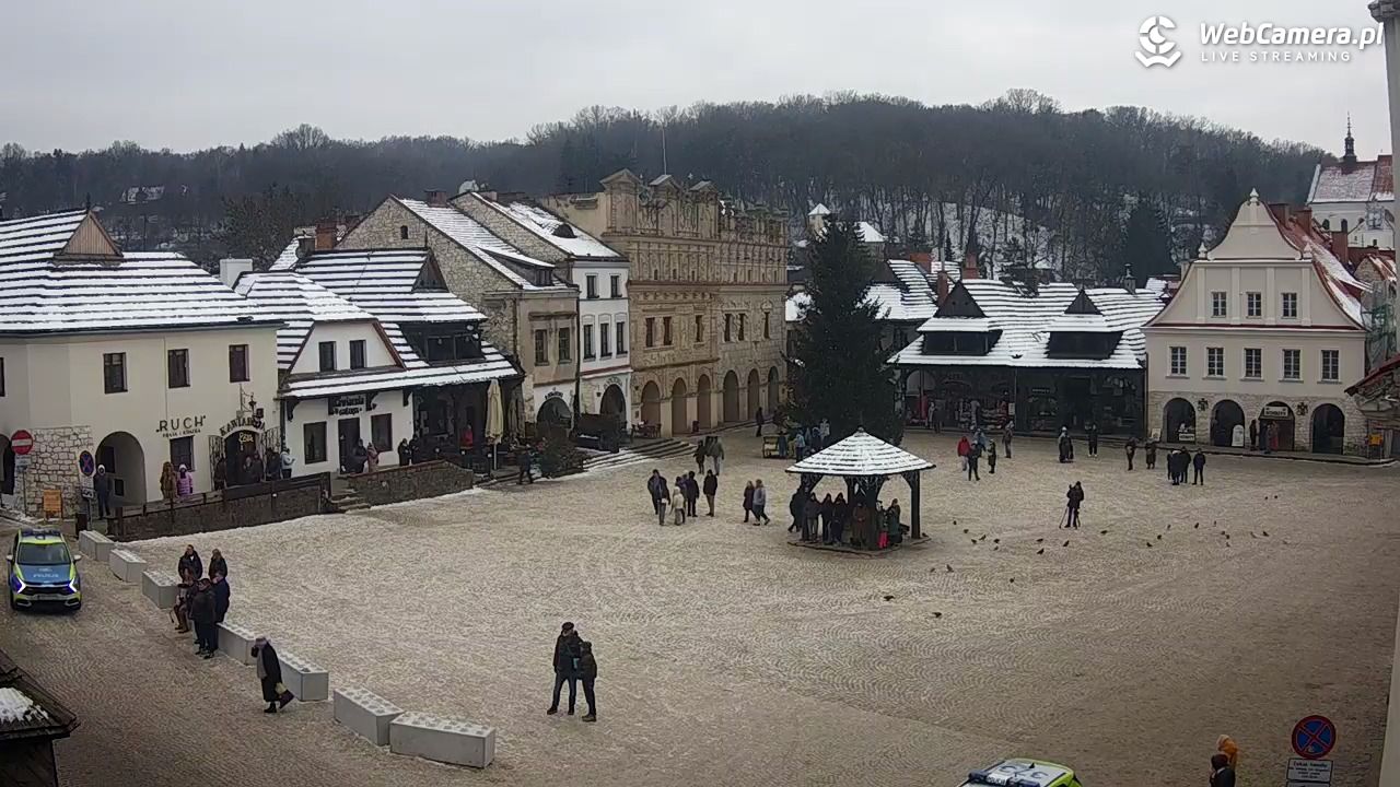 Kazimierz Dolny - widok na Rynek - 06 styczeń 2026, 12:58