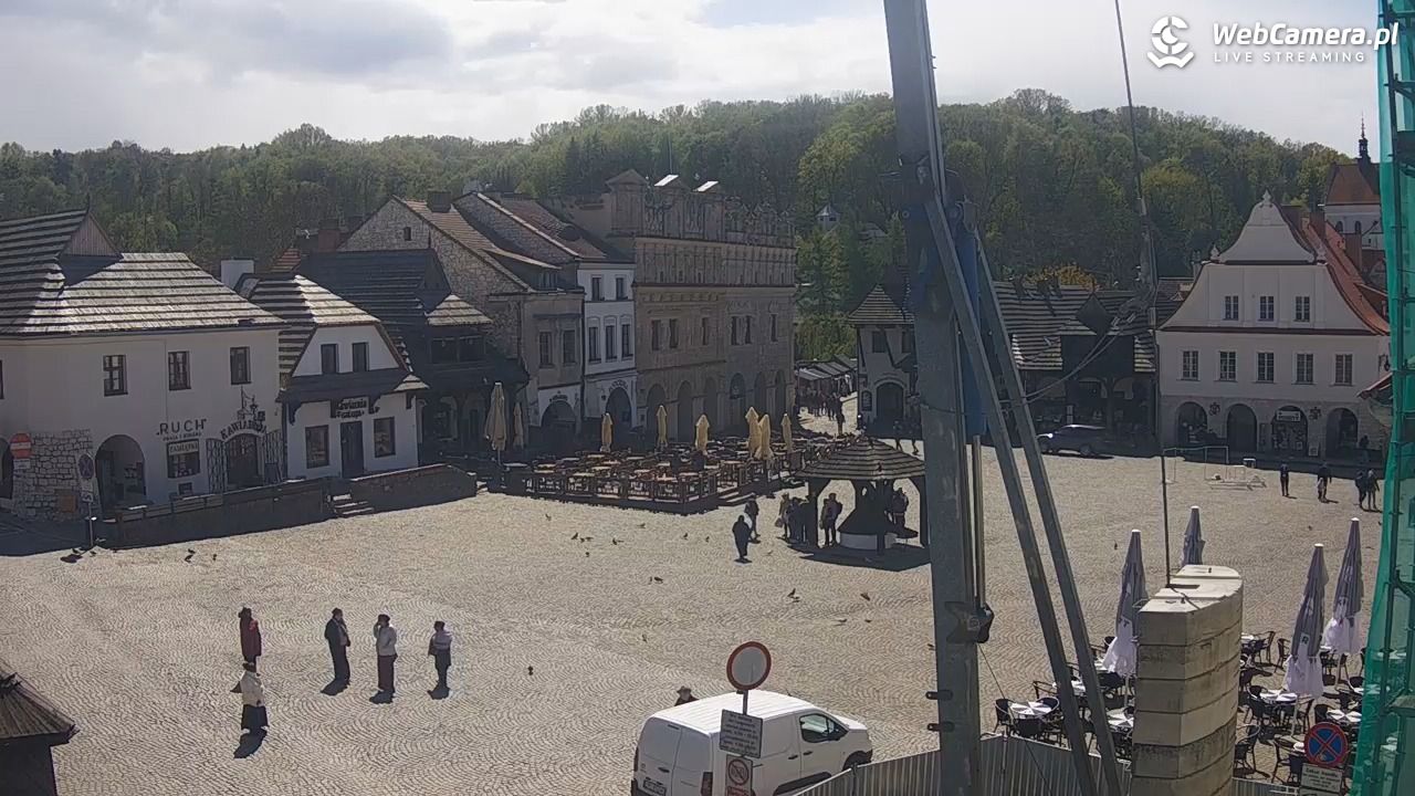 Kazimierz Dolny - widok na Rynek - 26 kwiecień 2026, 13:00