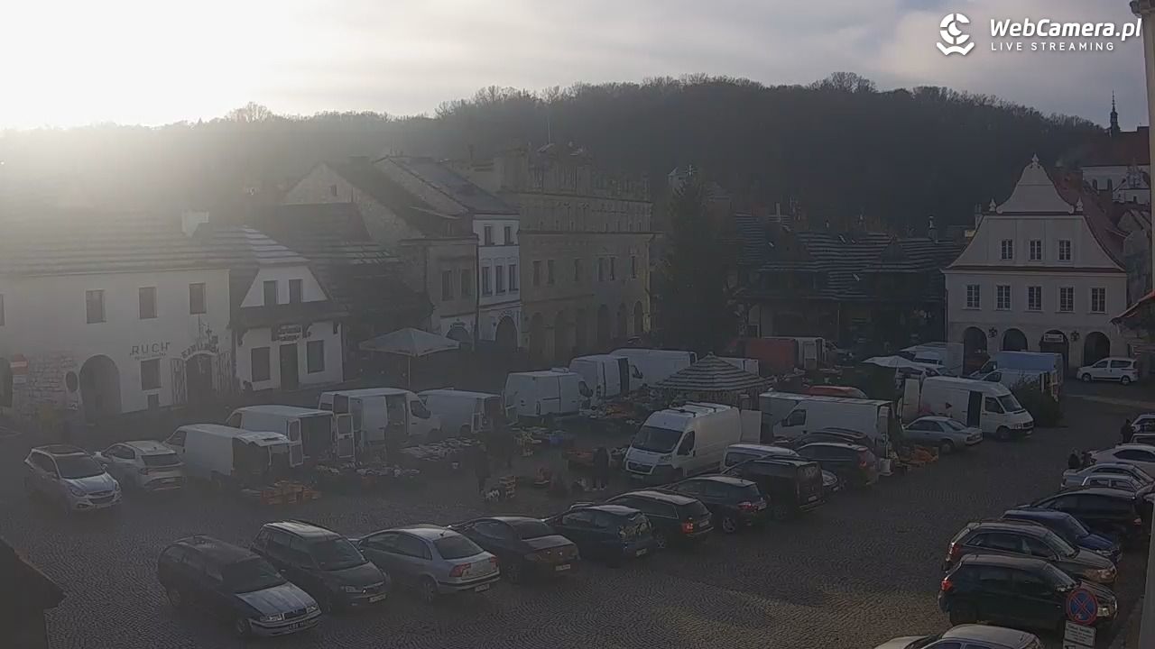 Kazimierz Dolny - widok na Rynek - 16 grudzień 2025, 10:26