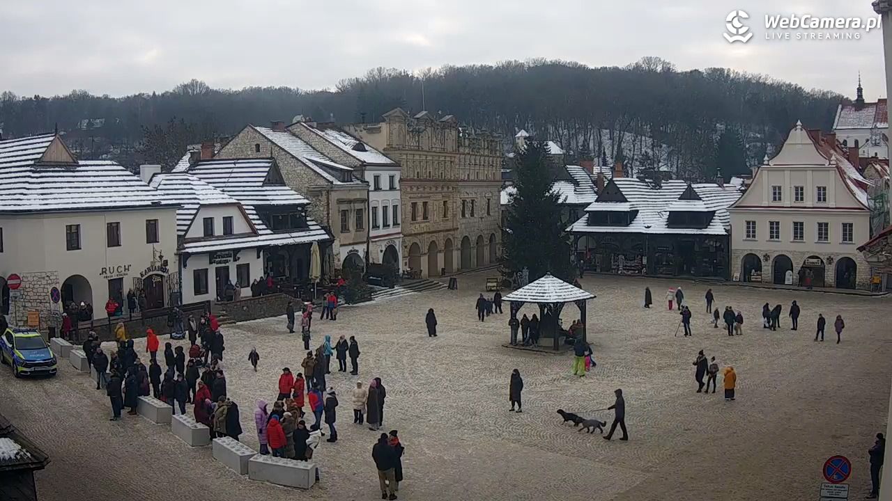 Kazimierz Dolny - widok na Rynek - 06 styczeń 2026, 13:17