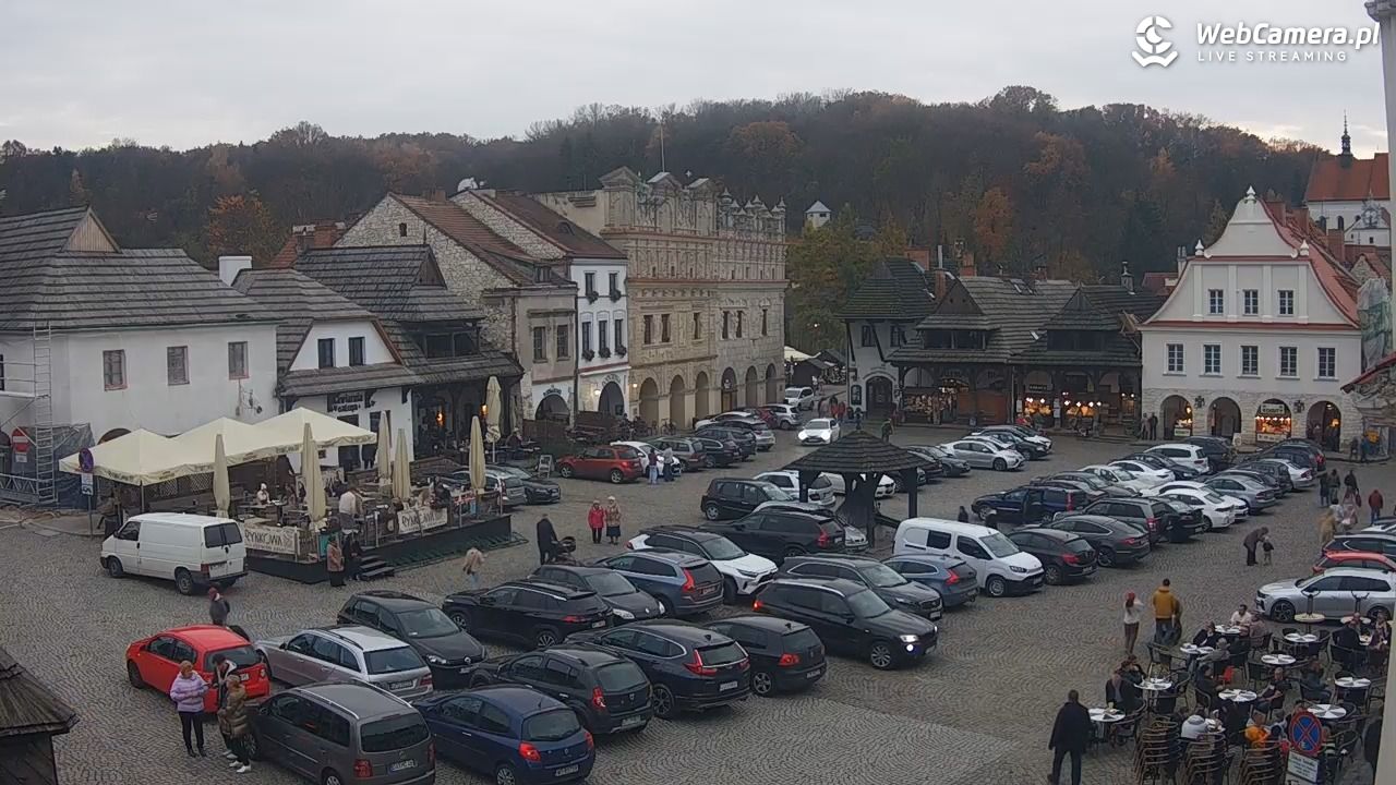 Kazimierz Dolny - widok na Rynek - 02 listopad 2025, 15:49