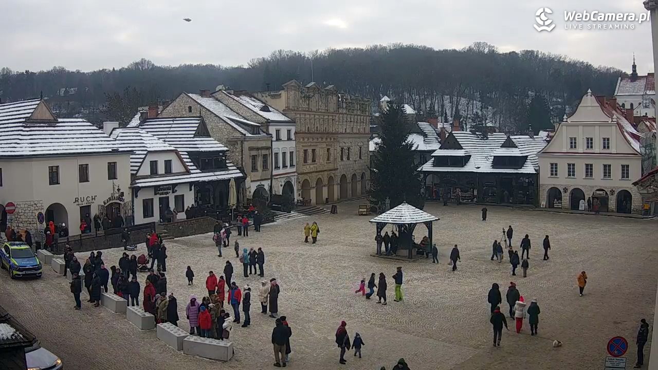 Kazimierz Dolny - widok na Rynek - 06 styczeń 2026, 13:16