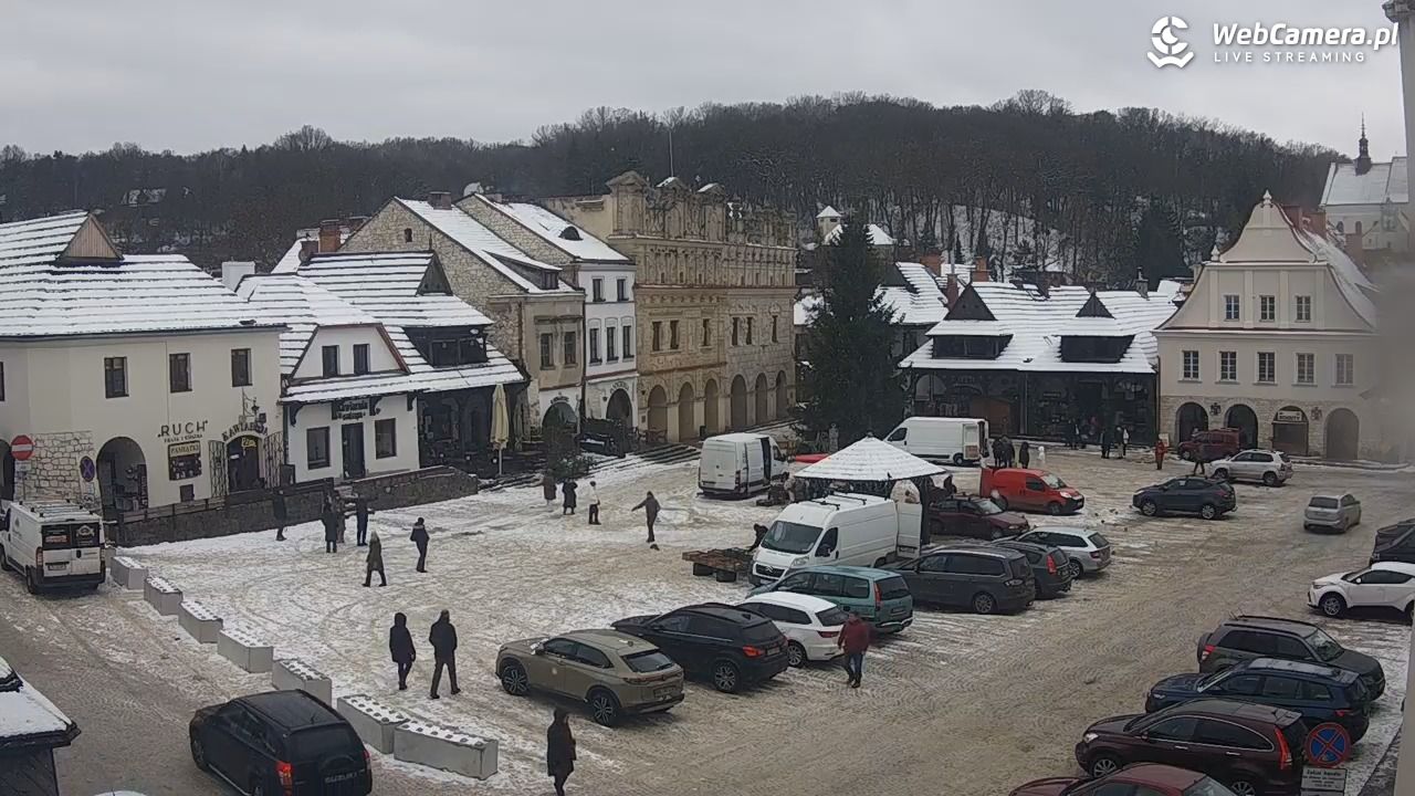 Kazimierz Dolny - widok na Rynek - 02 styczeń 2026, 11:53