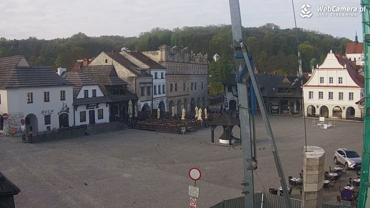 Kazimierz Dolny - widok na Rynek - 25 kwiecień 2026, 07:19