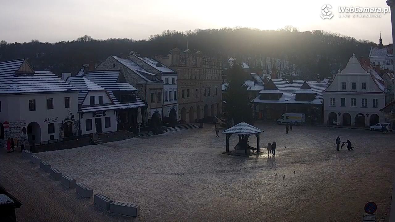 Kazimierz Dolny - widok na Rynek - 05 styczeń 2026, 13:28