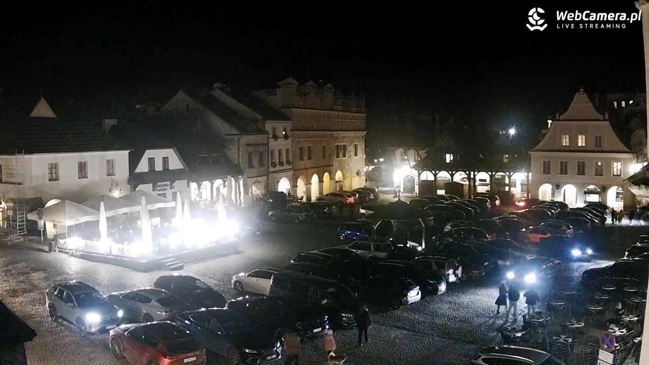 Kazimierz Dolny - widok na Rynek - 01 listopad 2025, 17:14
