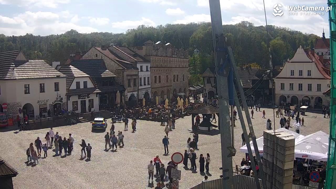 Kazimierz Dolny - widok na Rynek - 25 kwiecień 2026, 13:06