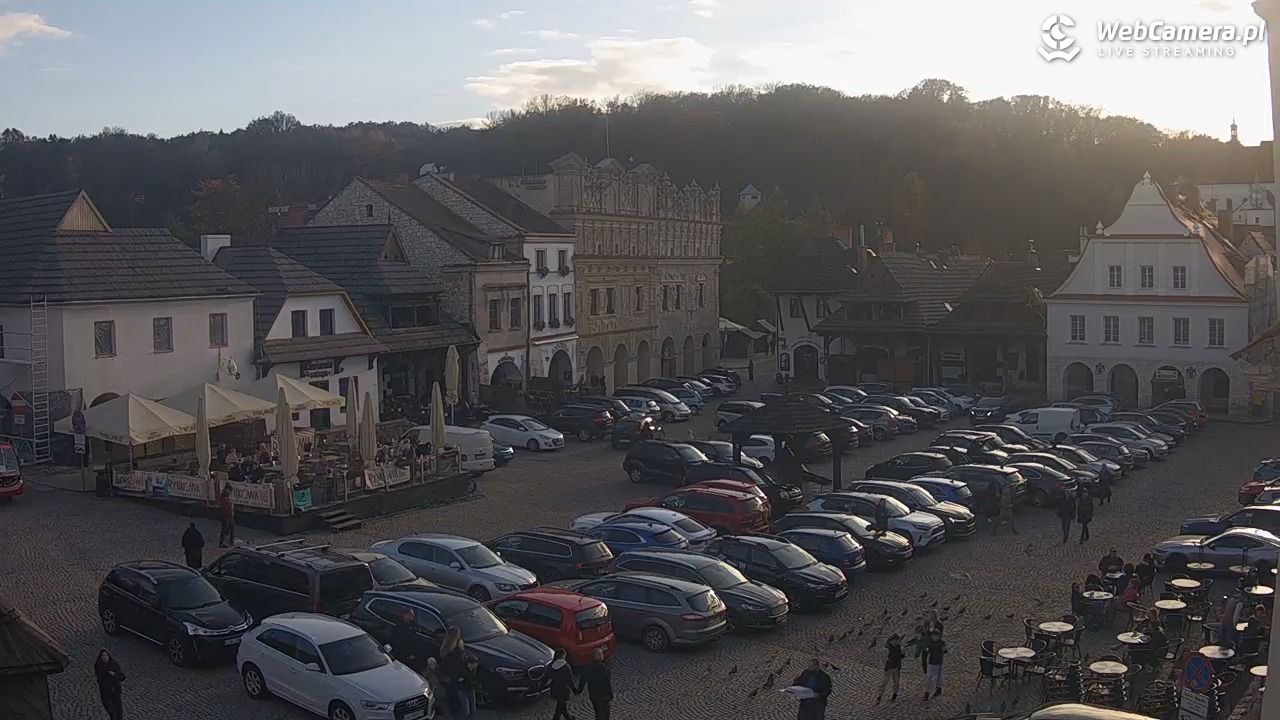 Kazimierz Dolny - widok na Rynek - 01 listopad 2025, 14:37