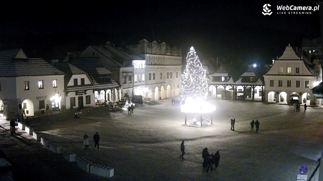 Kazimierz Dolny - widok na Rynek - 04 styczeń 2026, 18:45
