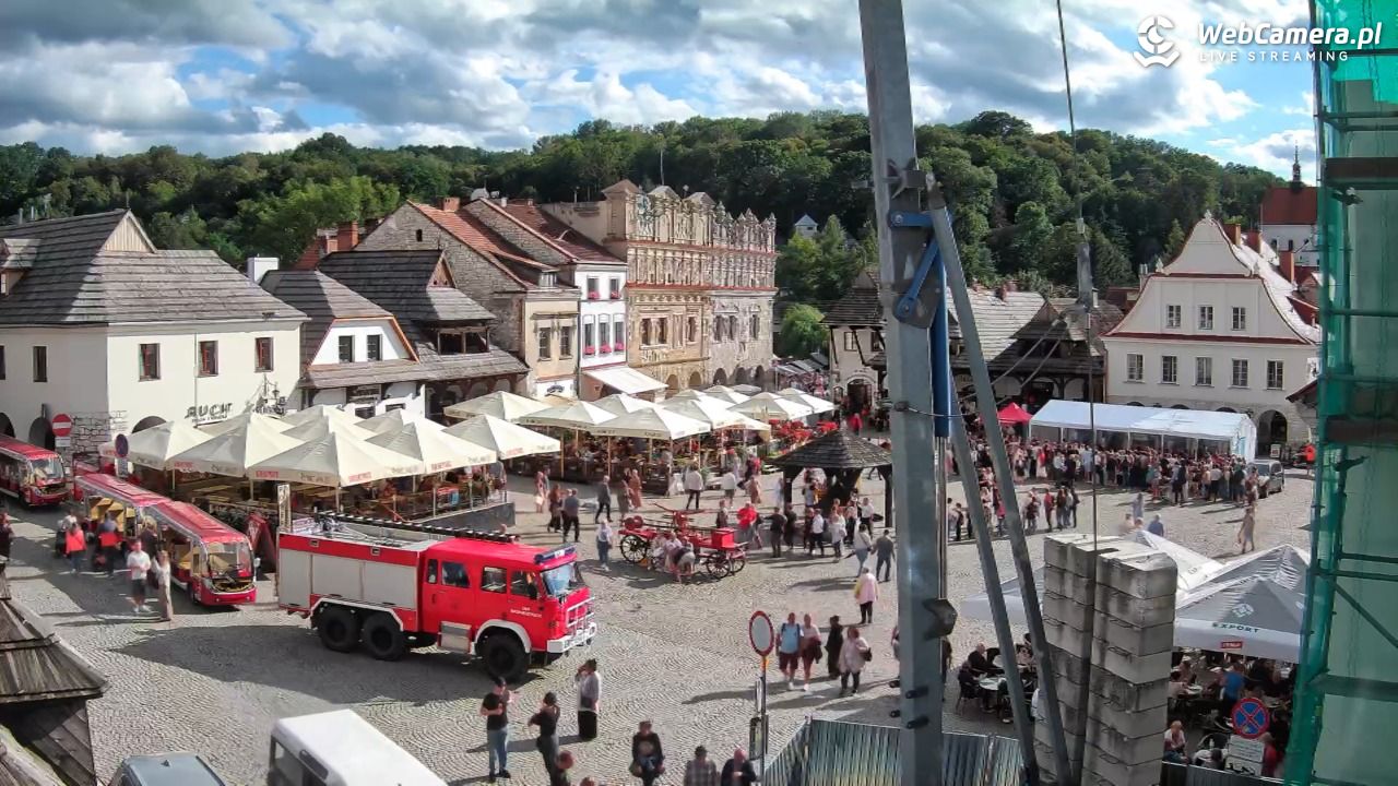 Kazimierz Dolny - widok na Rynek - 22 sierpień 2026, 16:29