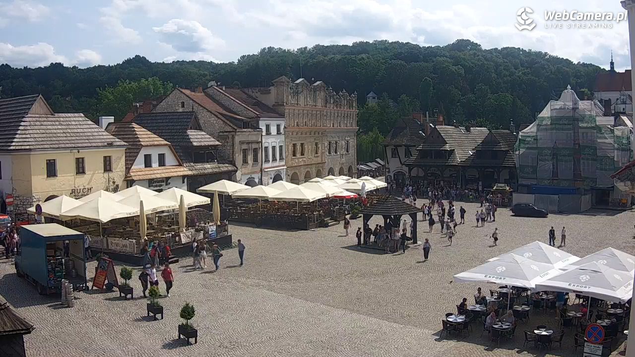 Kazimierz Dolny - widok na Rynek - 05 czerwiec 2025, 14:48