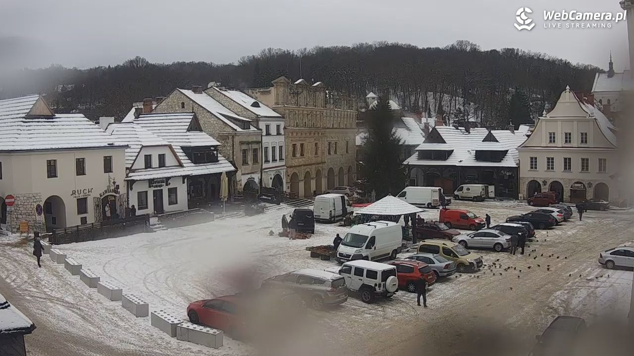 Kazimierz Dolny - widok na Rynek - 02 styczeń 2026, 10:16