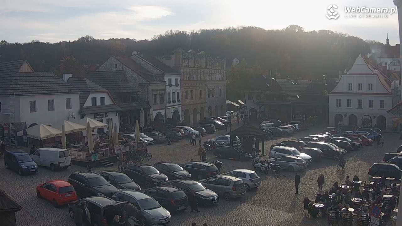 Kazimierz Dolny - widok na Rynek - 02 listopad 2025, 13:29