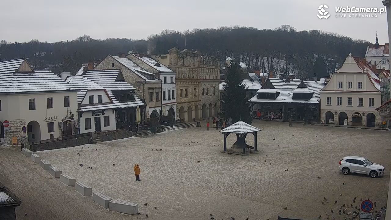 Kazimierz Dolny - widok na Rynek - 06 styczeń 2026, 10:55