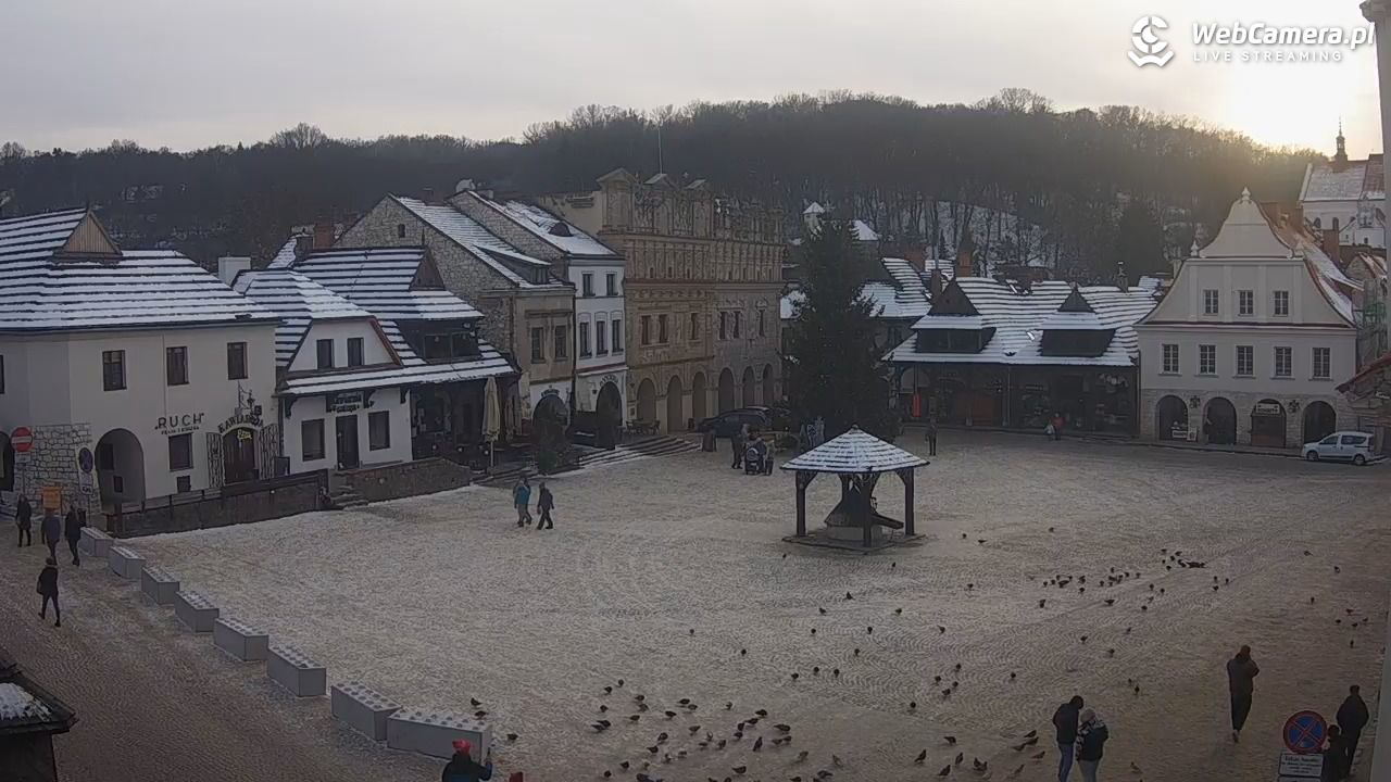 Kazimierz Dolny - widok na Rynek - 05 styczeń 2026, 14:34