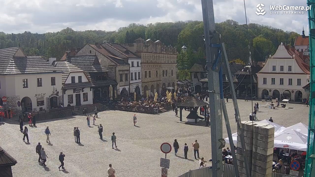 Kazimierz Dolny - widok na Rynek - 25 kwiecień 2026, 11:44