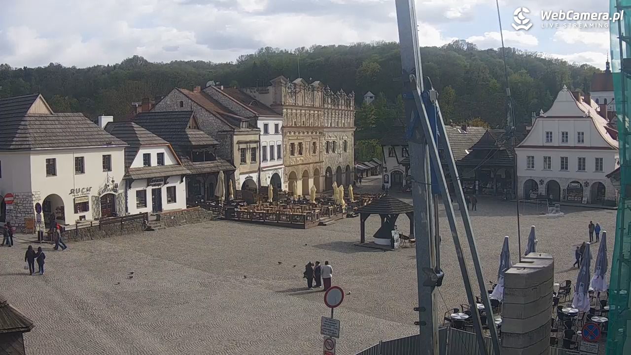 Kazimierz Dolny - widok na Rynek - 26 kwiecień 2026, 16:23