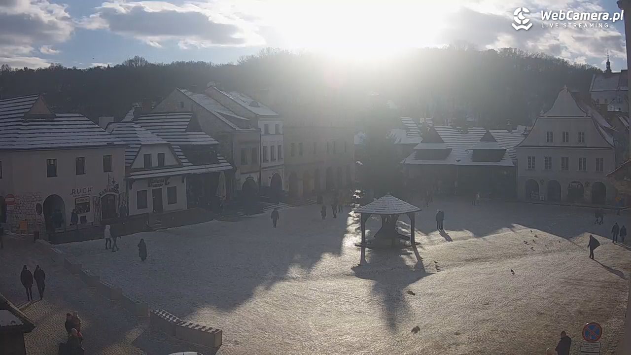 Kazimierz Dolny - widok na Rynek - 04 styczeń 2026, 13:00