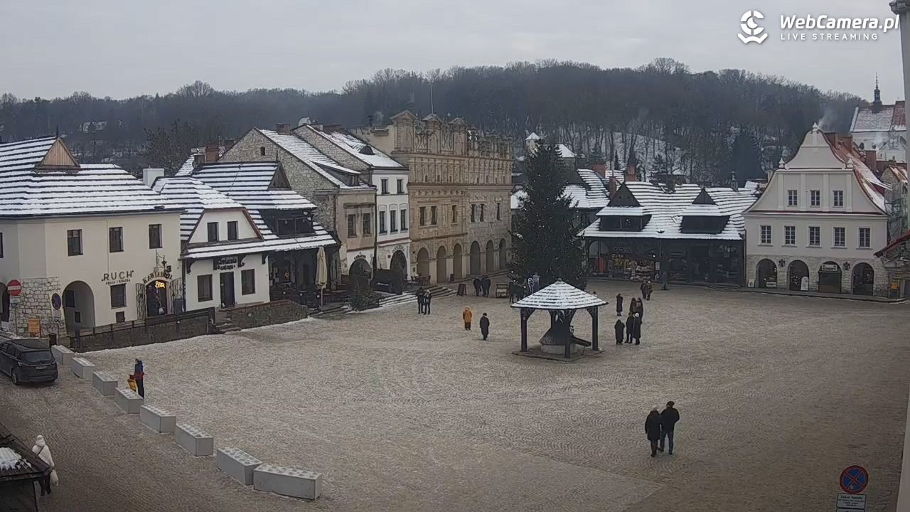 Kazimierz Dolny - widok na Rynek - 06 styczeń 2026, 15:16