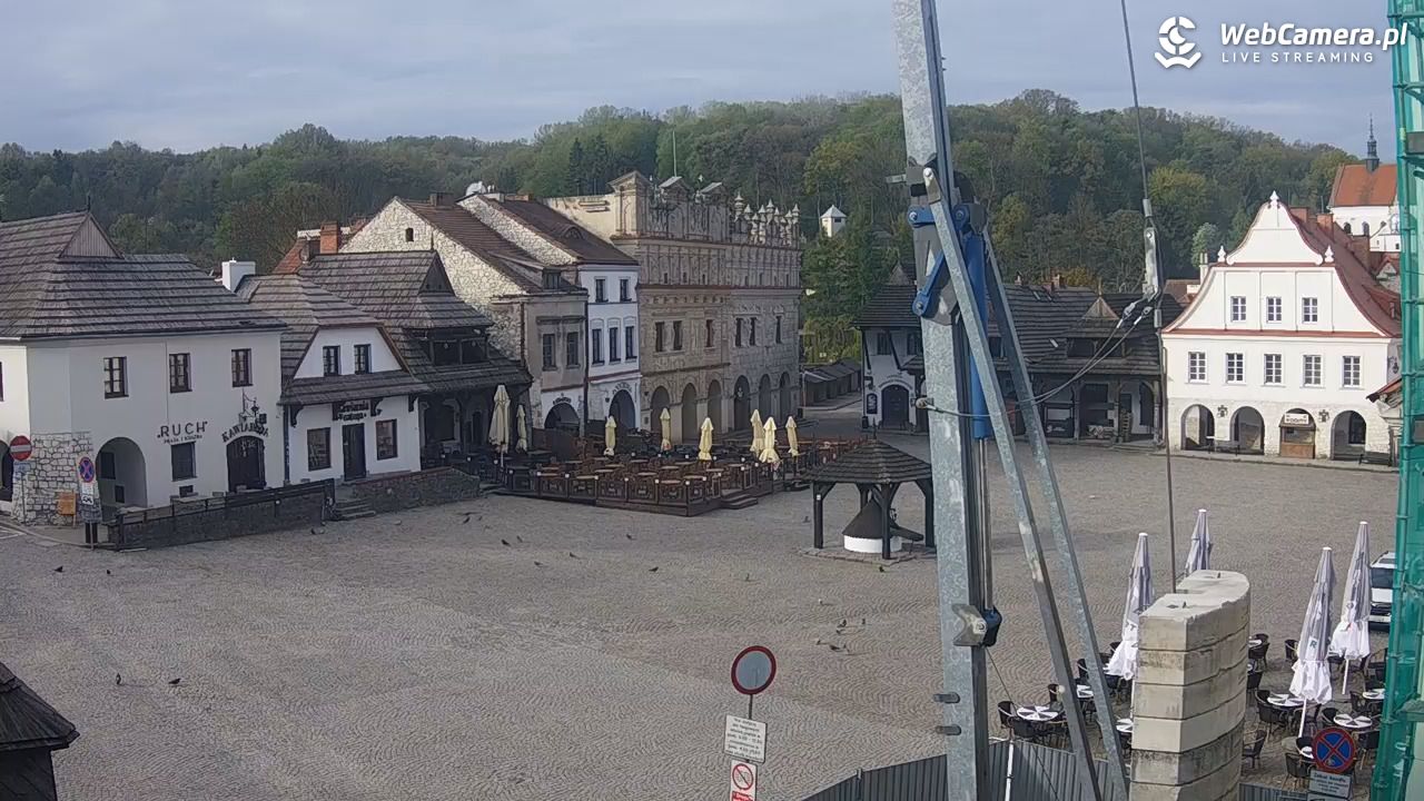 Kazimierz Dolny - widok na Rynek - 27 kwiecień 2026, 07:28