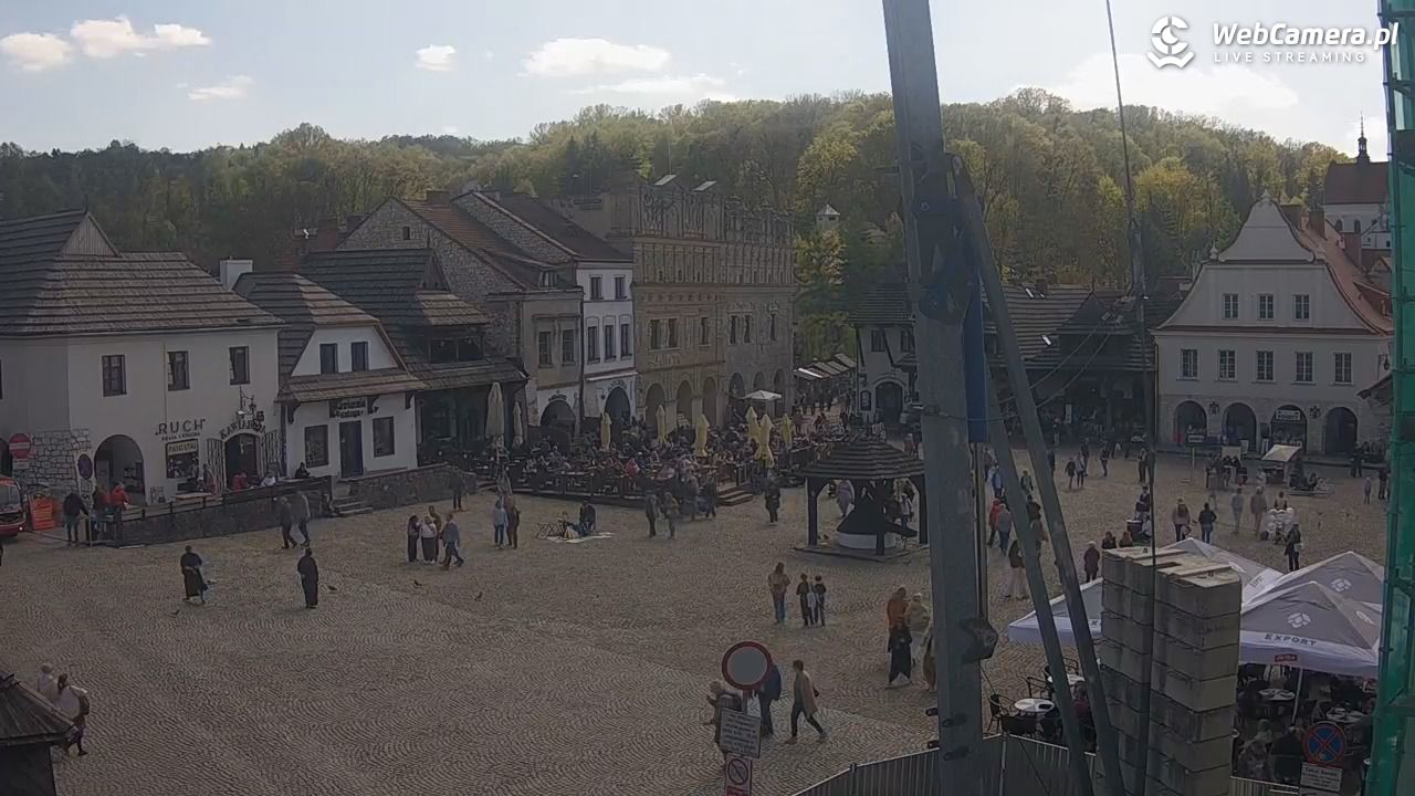 Kazimierz Dolny - widok na Rynek - 25 kwiecień 2026, 14:18