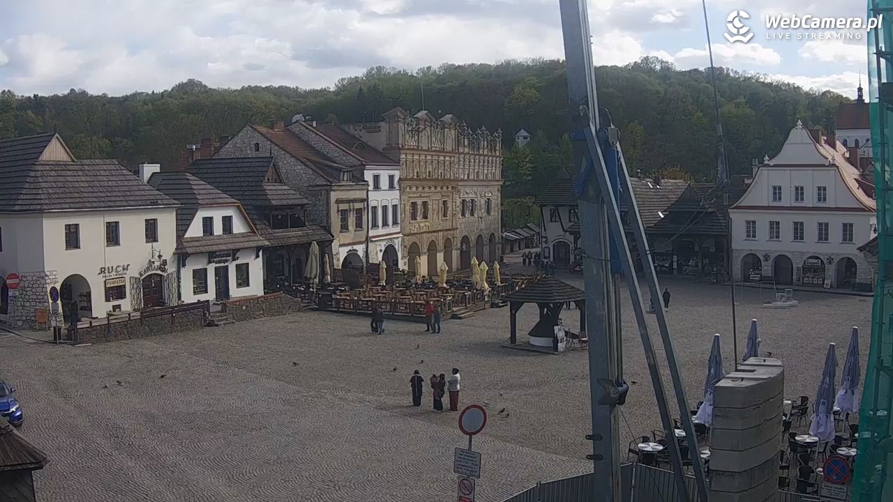 Kazimierz Dolny - widok na Rynek - 26 kwiecień 2026, 16:23
