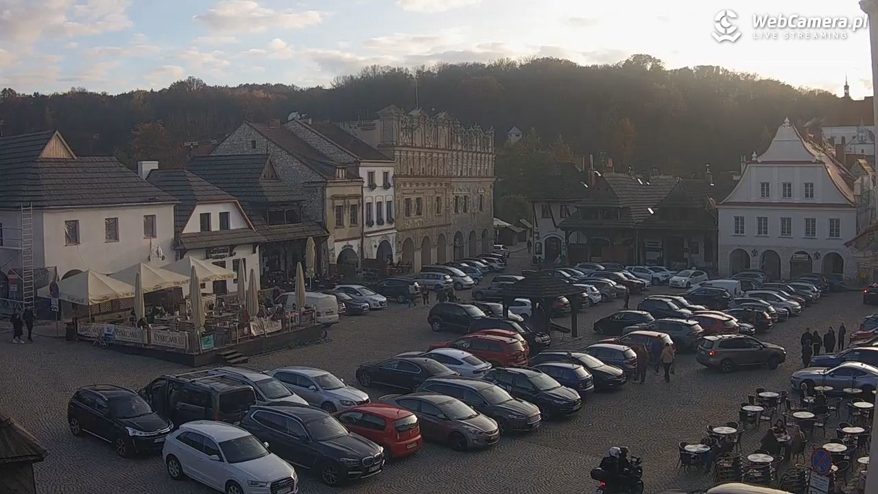 Kazimierz Dolny - widok na Rynek - 01 listopad 2025, 15:06