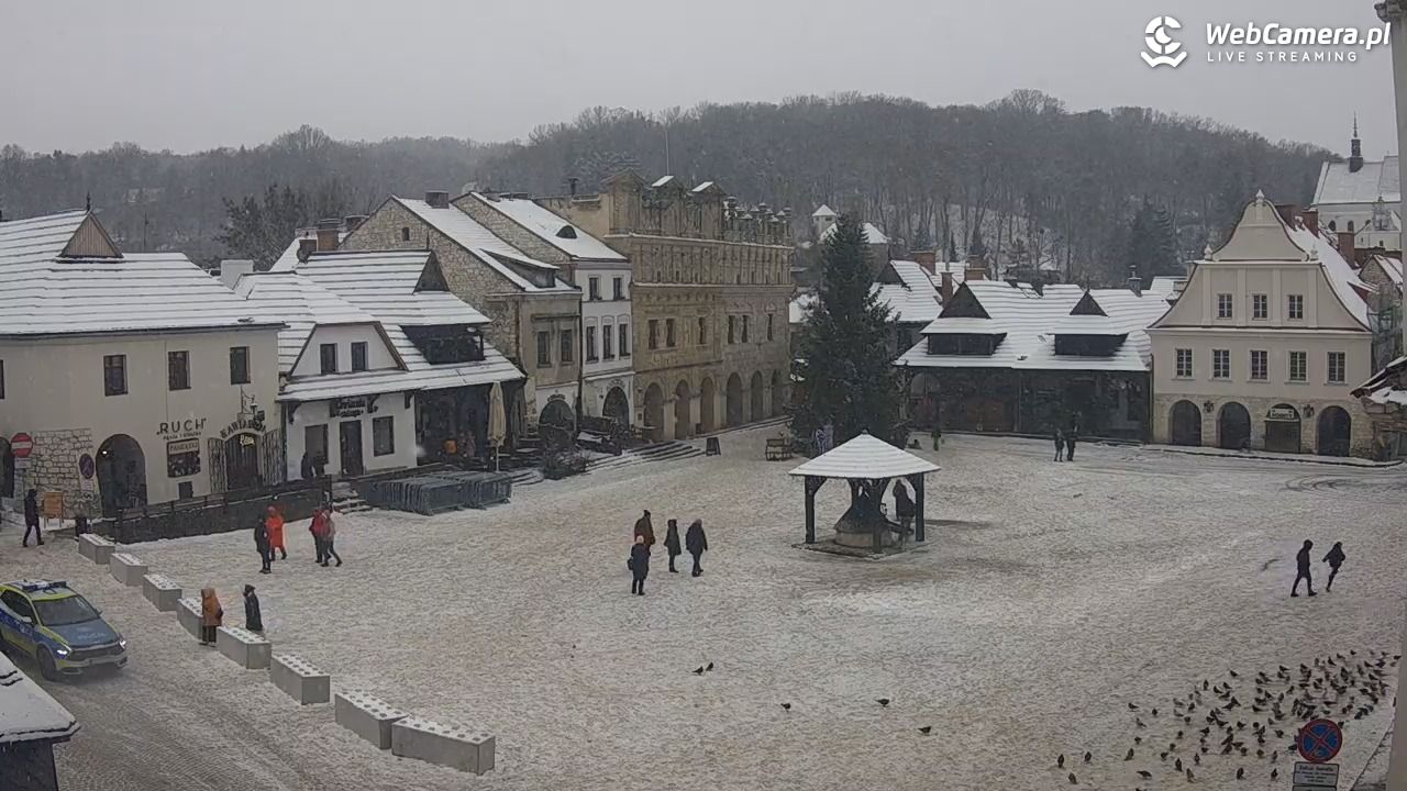 Kazimierz Dolny - widok na Rynek - 01 styczeń 2026, 13:07