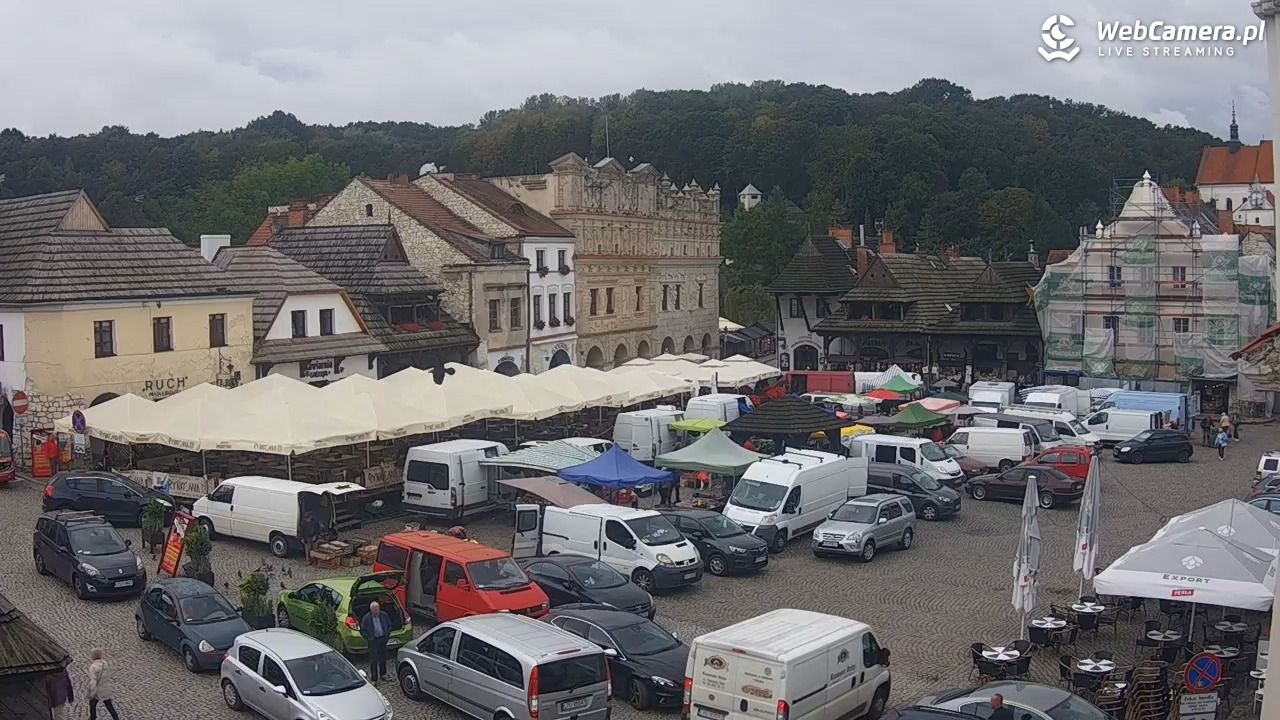 Kazimierz Dolny - widok na Rynek - 16 wresień 2025, 11:49