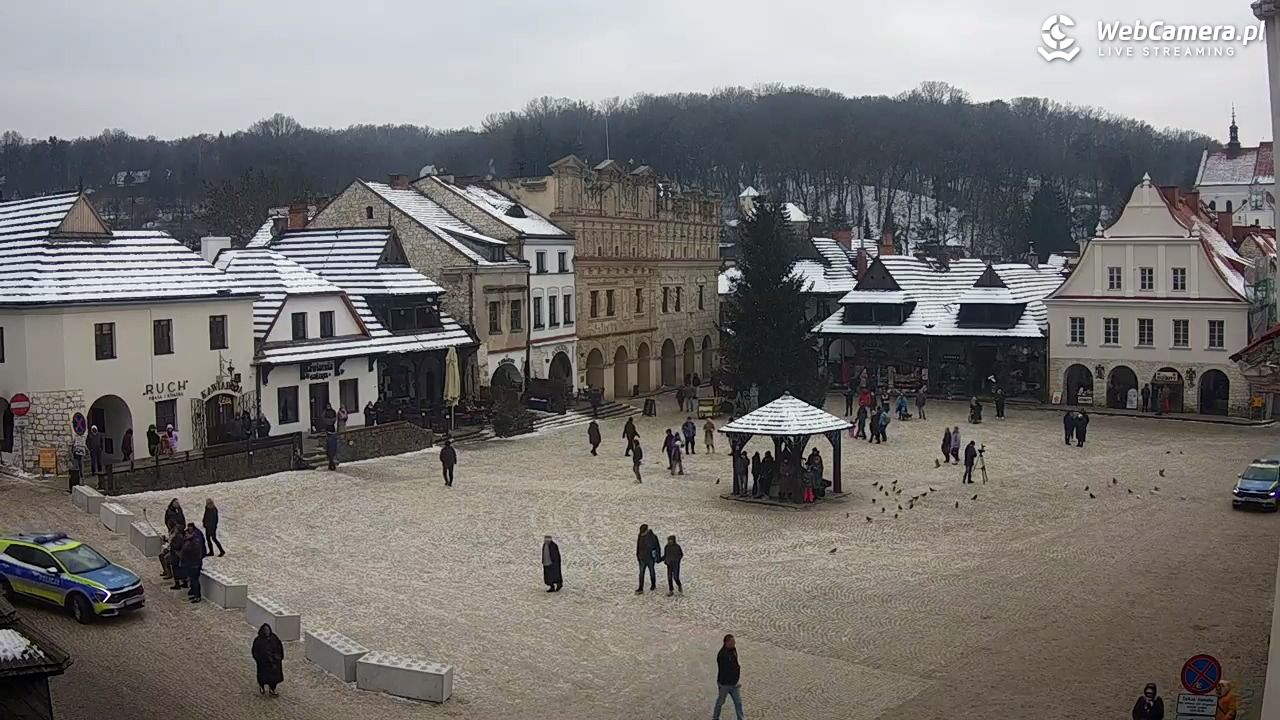 Kazimierz Dolny - widok na Rynek - 06 styczeń 2026, 12:57