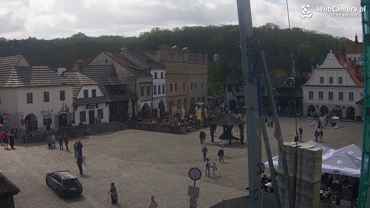Kazimierz Dolny - widok na Rynek - 25 kwiecień 2026, 11:42