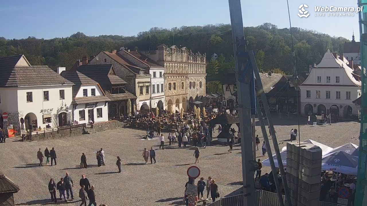 Kazimierz Dolny - widok na Rynek - 25 kwiecień 2026, 16:27