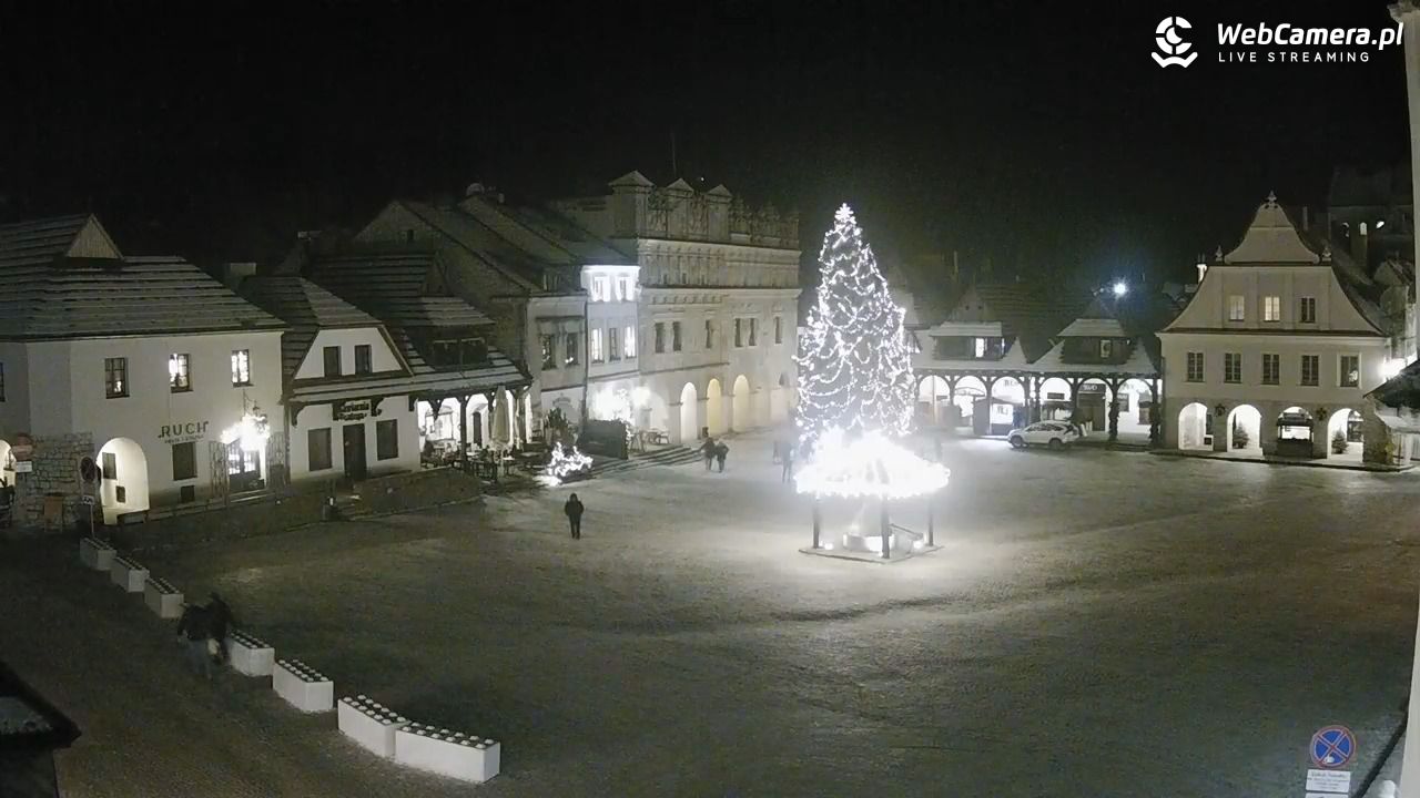 Kazimierz Dolny - widok na Rynek - 04 styczeń 2026, 17:34